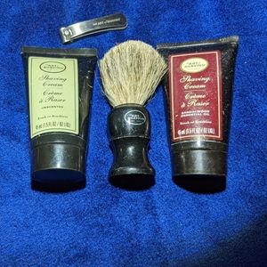 4 pc Art of Shaving kit